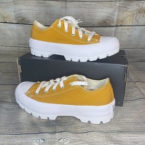 Converse Chuck Taylor All Star Lugged Low Top Platform Women’s Size 6 (568621C)